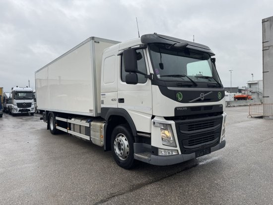 Volvo FM 420, Schlafkabine Koffer mit Ladebordwand - Камион сандучар: слика 3 Volvo FM 420, Schlafkabine Koffer mit Ladebordwand - Камион сандучар: слика 3