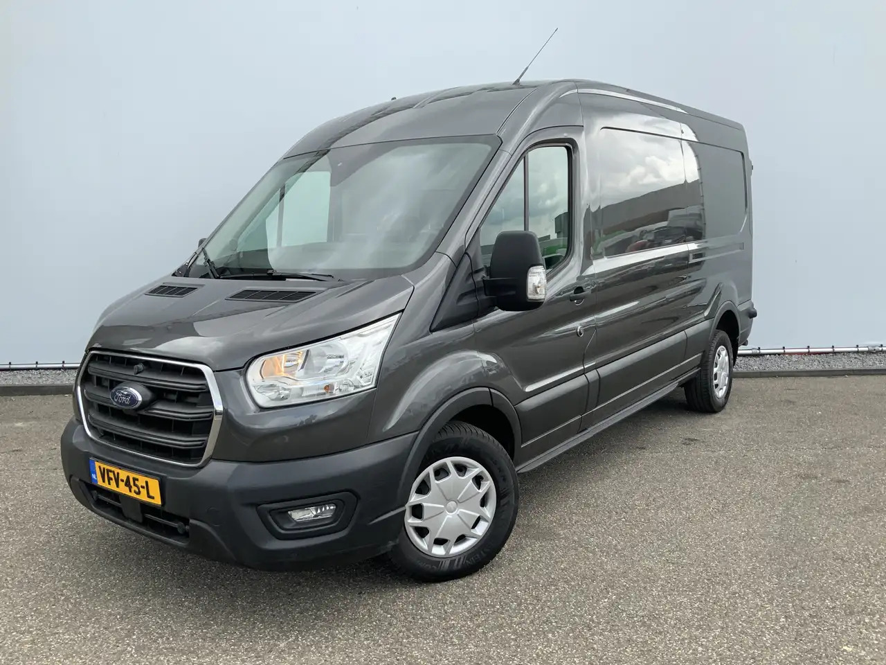 Ford Transit 350 2.0 TDCI L3H2 Trend Koelauto & Vries Automaat - Товарно комбе: слика 1 Ford Transit 350 2.0 TDCI L3H2 Trend Koelauto & Vries Automaat - Товарно комбе: слика 1