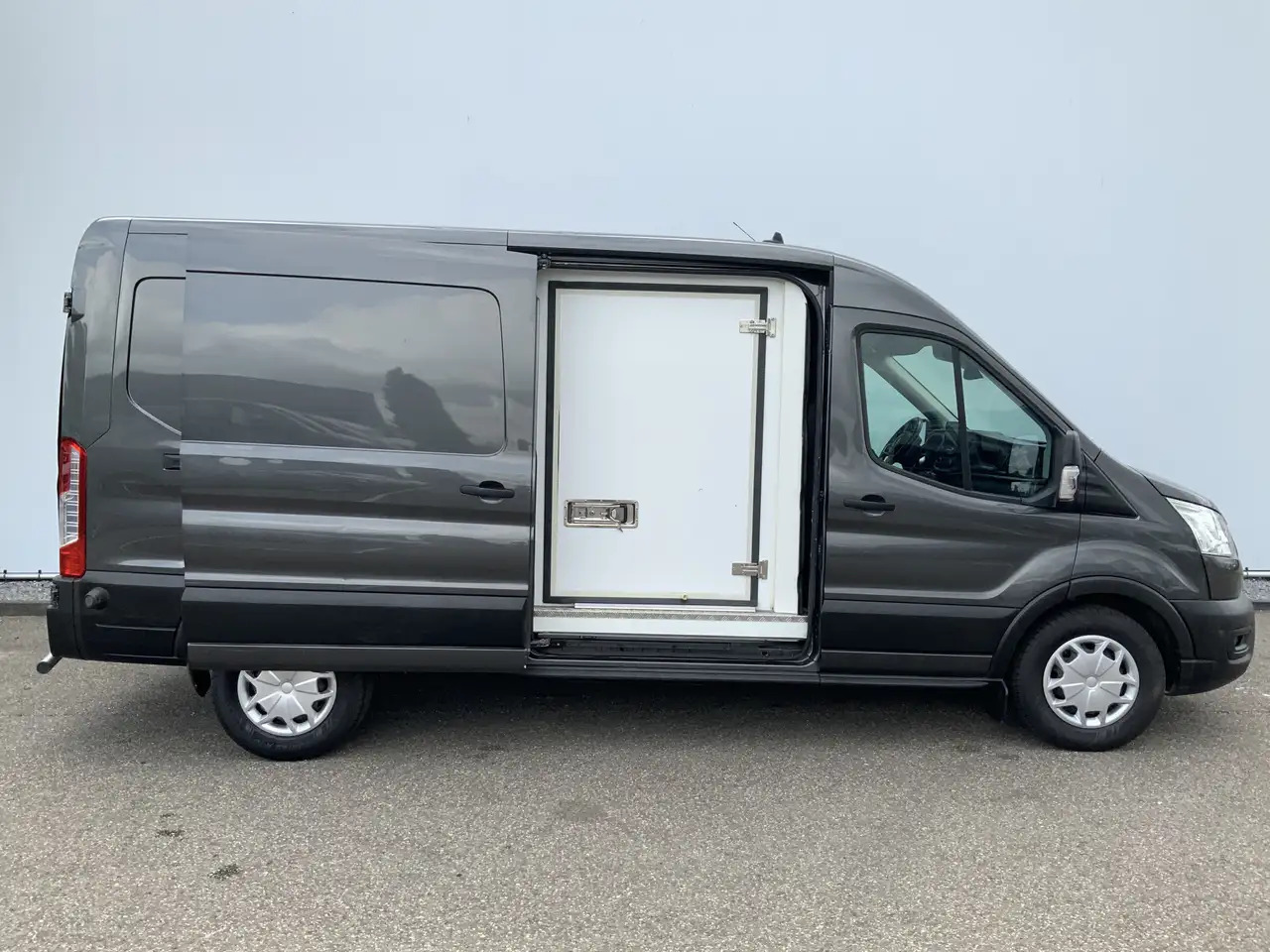 Ford Transit 350 2.0 TDCI L3H2 Trend Koelauto & Vries Automaat - Комбе ладилник: слика 2 Ford Transit 350 2.0 TDCI L3H2 Trend Koelauto & Vries Automaat - Комбе ладилник: слика 2