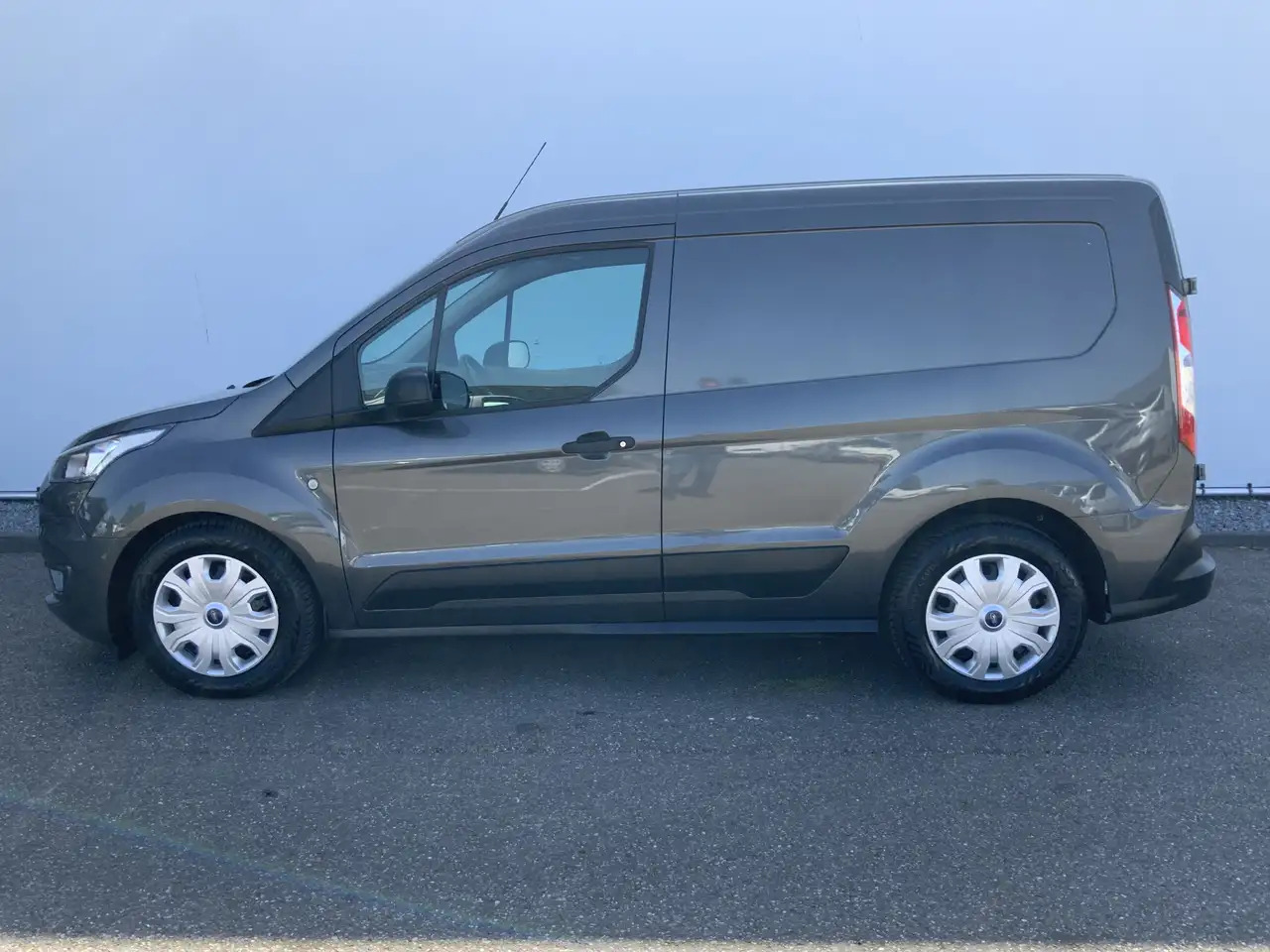 Ford Transit Connect 1.5 EcoBlue L1 Trend Airco Cruise 3 Zits Trekhaak - Мало комбе: слика 3 Ford Transit Connect 1.5 EcoBlue L1 Trend Airco Cruise 3 Zits Trekhaak - Мало комбе: слика 3