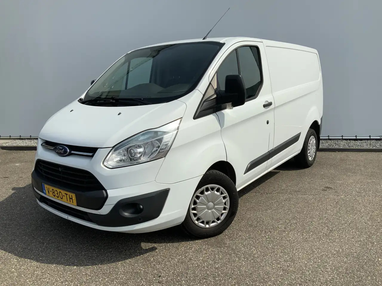 Ford Transit Custom 290 2.2 TDCI L1H2 Trend Airco Cruise 3 Zits Trekha - Товарно комбе: слика 1 Ford Transit Custom 290 2.2 TDCI L1H2 Trend Airco Cruise 3 Zits Trekha - Товарно комбе: слика 1