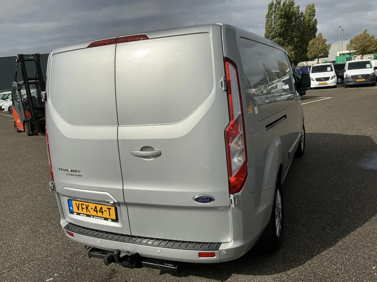 Ford Transit Custom 300 2.0 TDCI (MOTOR DEFECT!!) L2H2 Airco Navi 3 Zi - Товарно комбе: слика 5 Ford Transit Custom 300 2.0 TDCI (MOTOR DEFECT!!) L2H2 Airco Navi 3 Zi - Товарно комбе: слика 5