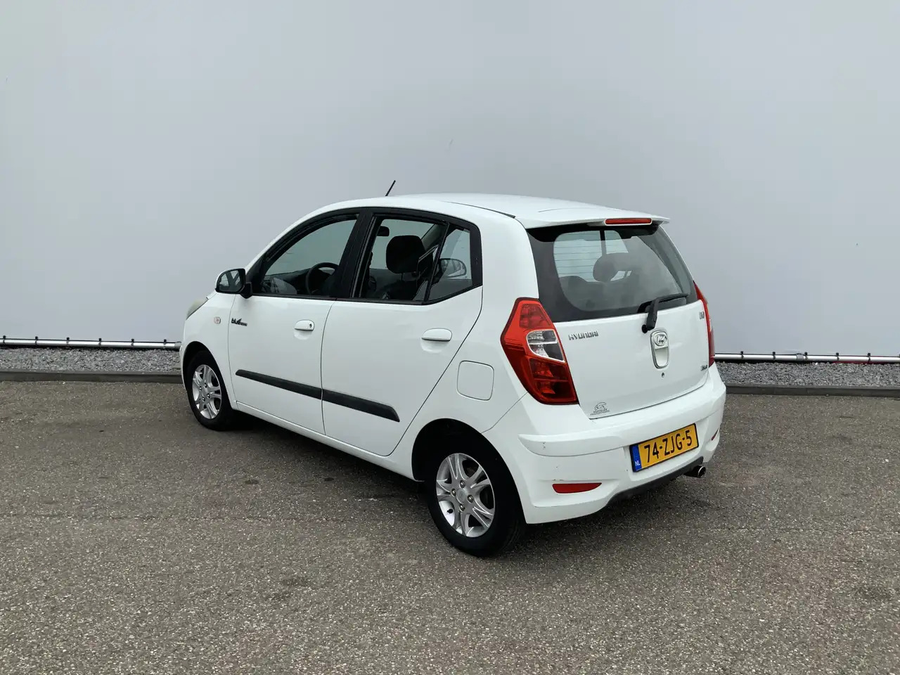 Hyundai i10 1.0 Pro 54083 KM! Airco, Lichtmetalen Wielen! - Хечбек: слика 3 Hyundai i10 1.0 Pro 54083 KM! Airco, Lichtmetalen Wielen! - Хечбек: слика 3