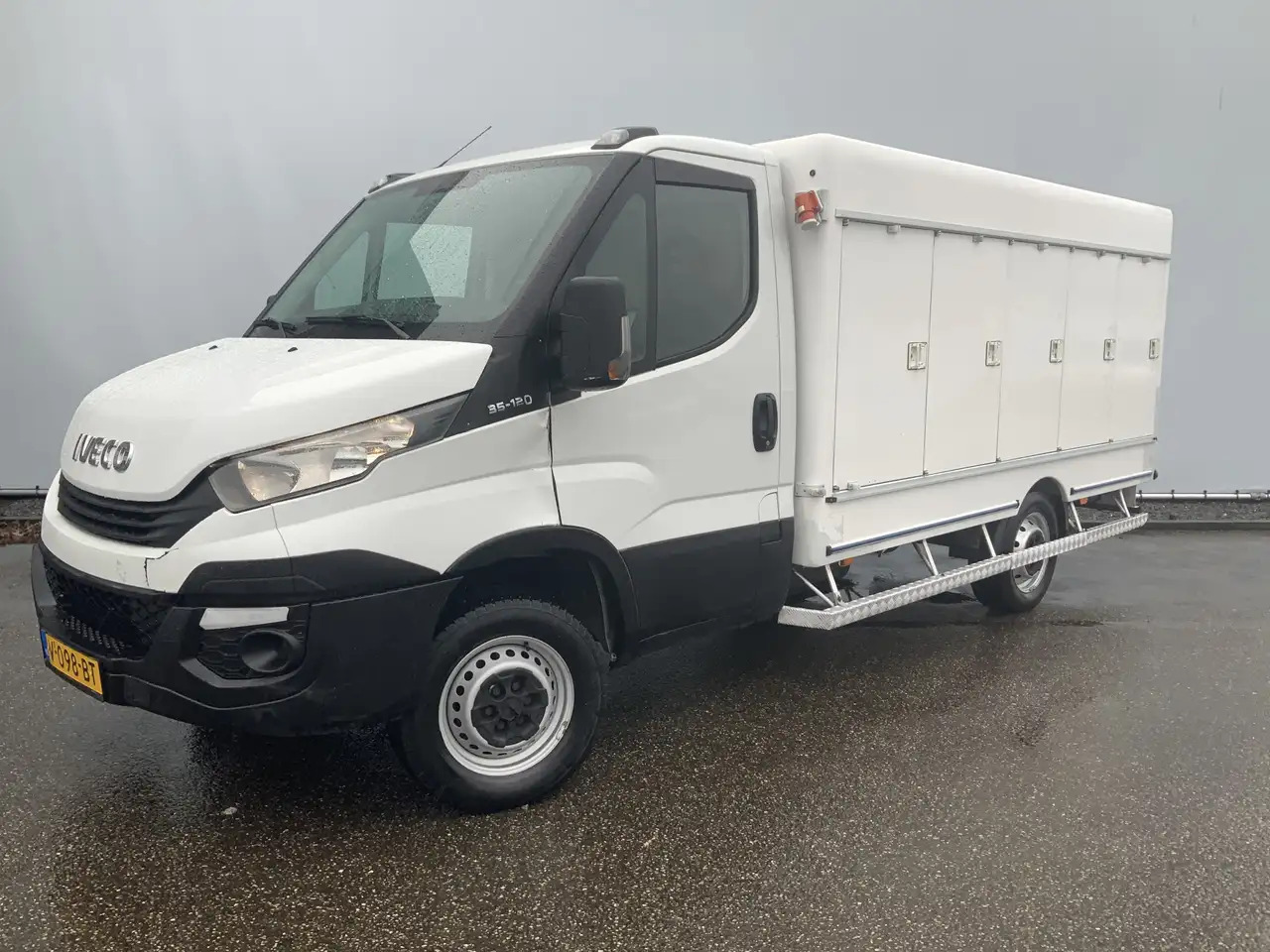 Iveco Daily 35S12 2.3 345 VriesAuto 10 deuren _40 gr onder 0, - Комбе ладилник: слика 1 Iveco Daily 35S12 2.3 345 VriesAuto 10 deuren _40 gr onder 0, - Комбе ладилник: слика 1