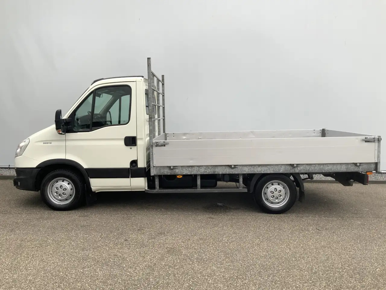 Iveco Daily 35S13 D 345 Pick Up Airco 3 Zits Trekhaak 3500 kg - Комбе со отворен сандак: слика 3 Iveco Daily 35S13 D 345 Pick Up Airco 3 Zits Trekhaak 3500 kg - Комбе со отворен сандак: слика 3