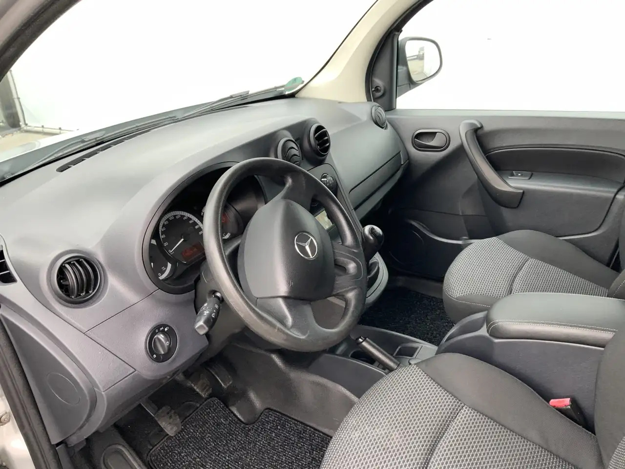 Mercedes-Benz Citan 109 CDI BlueEFFICIENCY Business Ambition Airco Tre - Мало комбе: слика 5 Mercedes-Benz Citan 109 CDI BlueEFFICIENCY Business Ambition Airco Tre - Мало комбе: слика 5