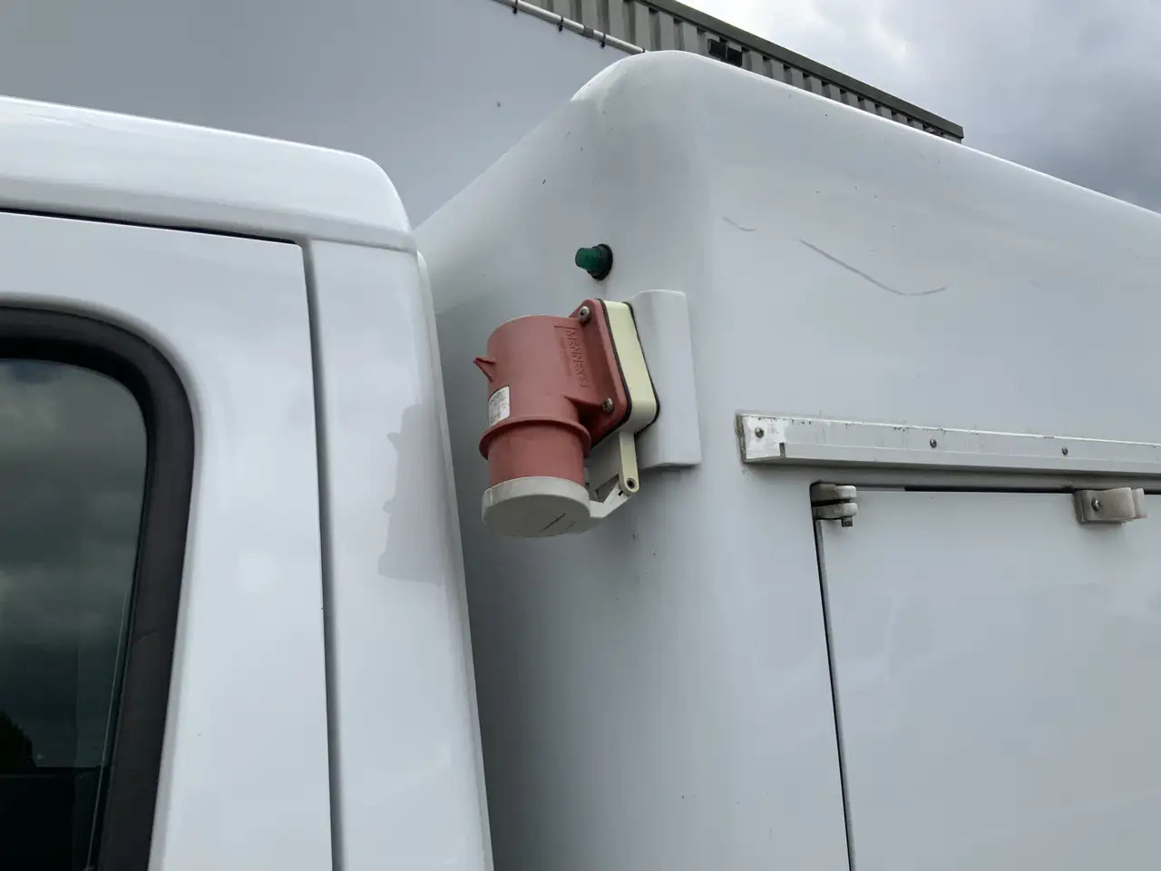 Mercedes-Benz Sprinter 310 2.2 CDI 366 ijswagen 40 gr _0 Deuren 10 Euro 5 - Комбе ладилник: слика 3 Mercedes-Benz Sprinter 310 2.2 CDI 366 ijswagen 40 gr _0 Deuren 10 Euro 5 - Комбе ладилник: слика 3