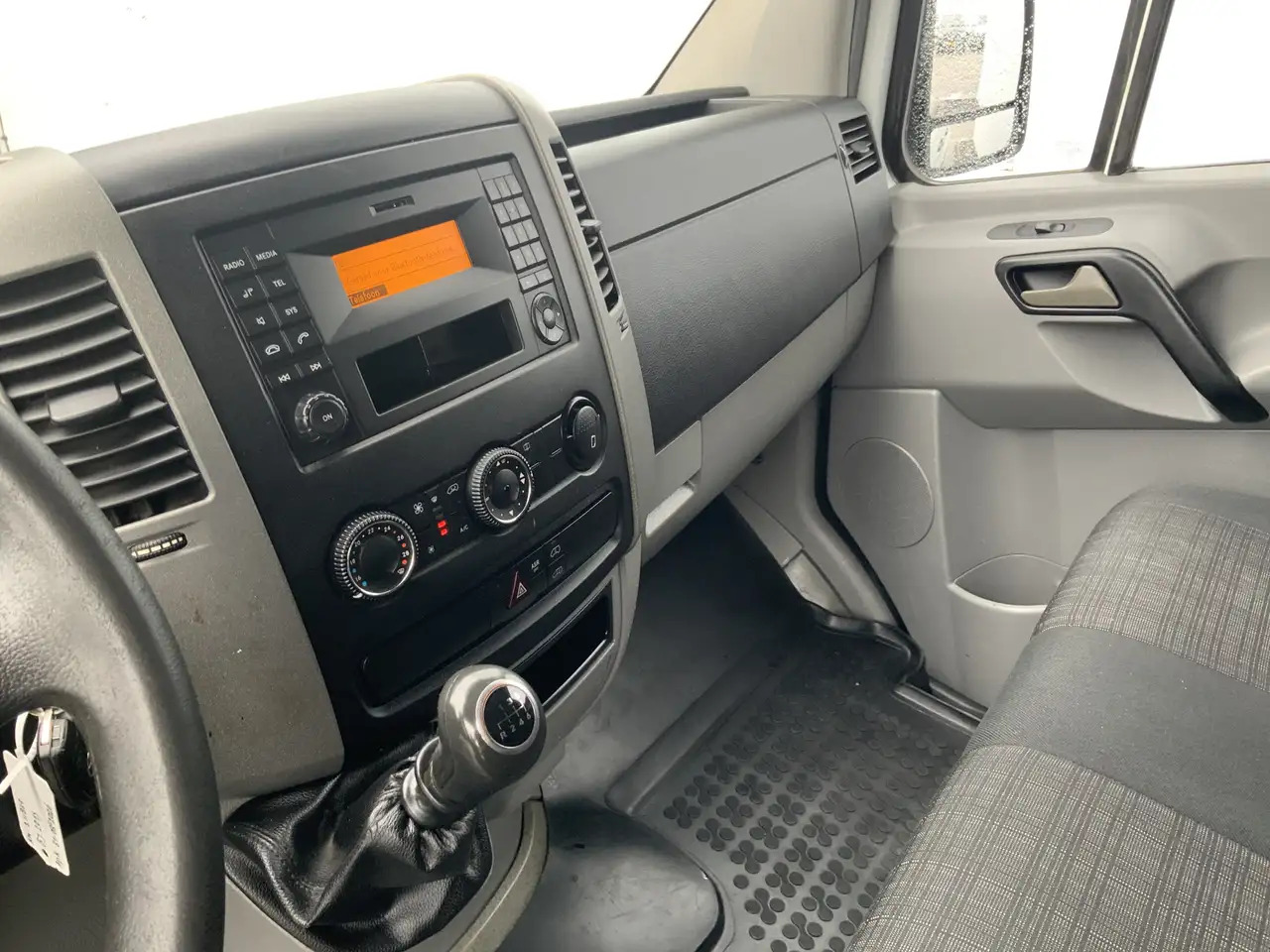Mercedes-Benz Sprinter 313 2.2 CDI 325 L1 H2 Airco Cruise 3 Zits Trekhaak - Товарно комбе: слика 5 Mercedes-Benz Sprinter 313 2.2 CDI 325 L1 H2 Airco Cruise 3 Zits Trekhaak - Товарно комбе: слика 5
