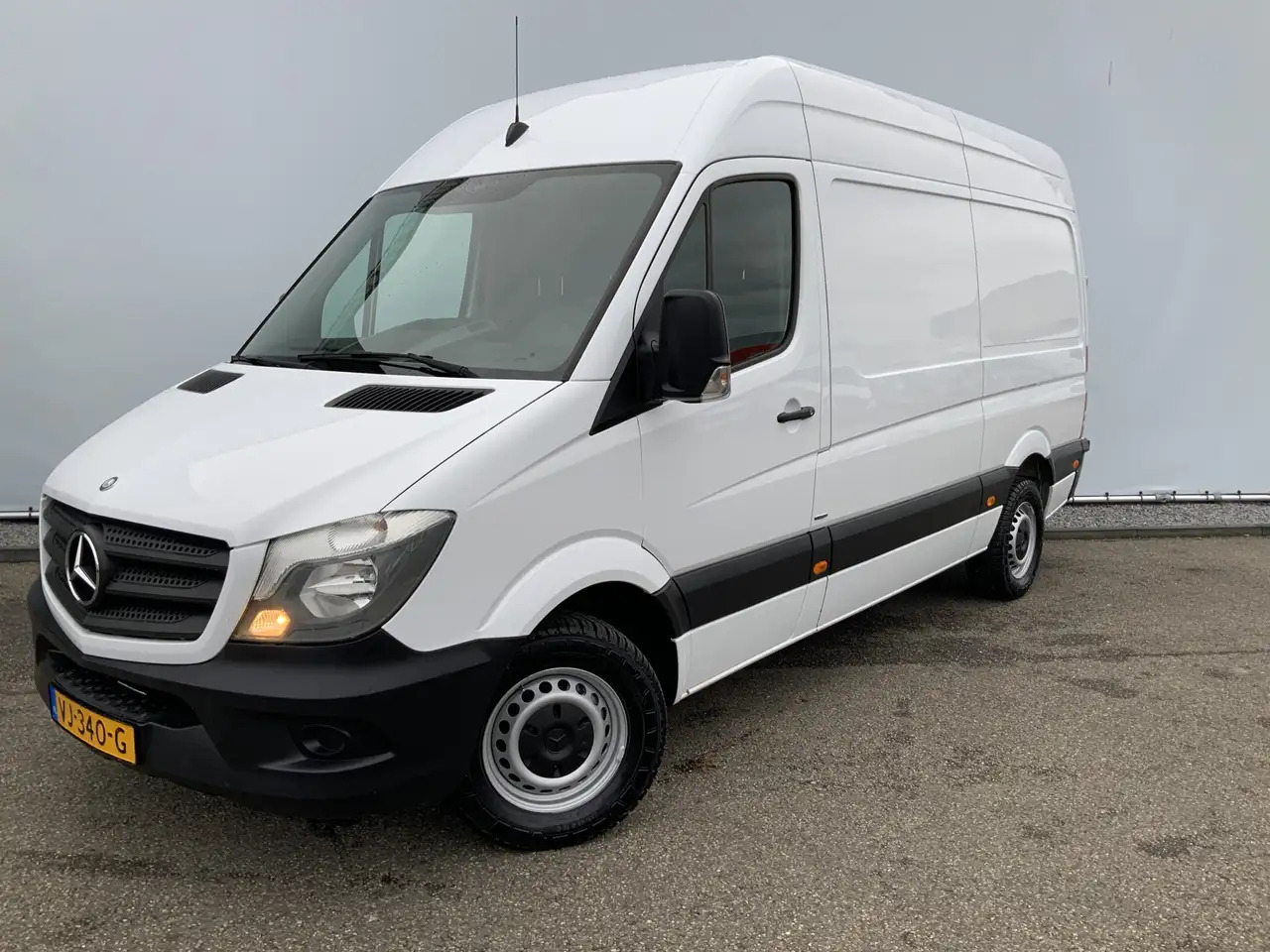 Mercedes-Benz Sprinter 313 2.2 CDI 366 Airco Camera 3Zits Trekhaak 2800 k - Товарно комбе: слика 1 Mercedes-Benz Sprinter 313 2.2 CDI 366 Airco Camera 3Zits Trekhaak 2800 k - Товарно комбе: слика 1