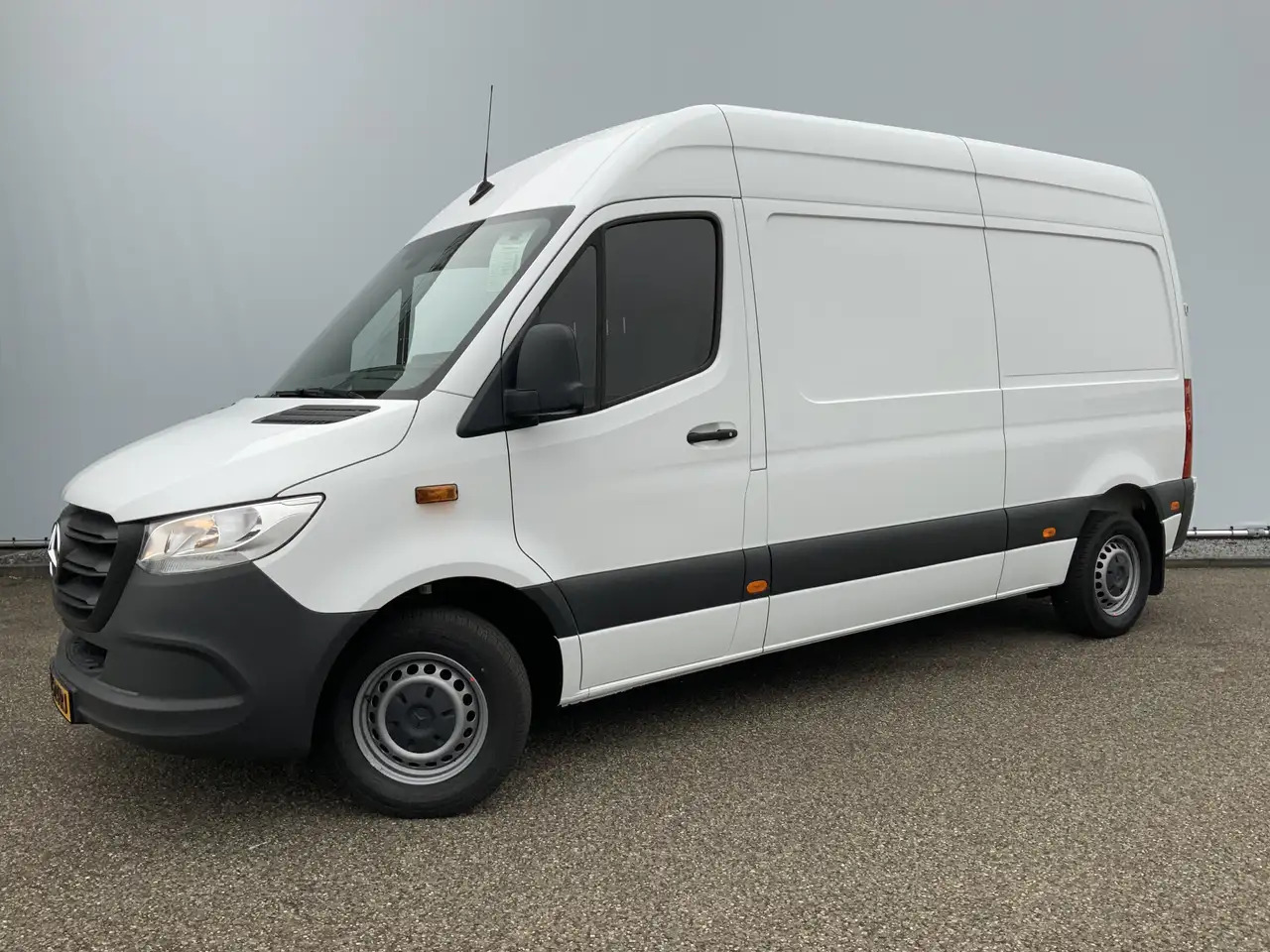 Mercedes-Benz Sprinter 314 2.2 CDI L2H2 Airco Camera Navi 3 Zits MBUX Sch - Товарно комбе: слика 1 Mercedes-Benz Sprinter 314 2.2 CDI L2H2 Airco Camera Navi 3 Zits MBUX Sch - Товарно комбе: слика 1
