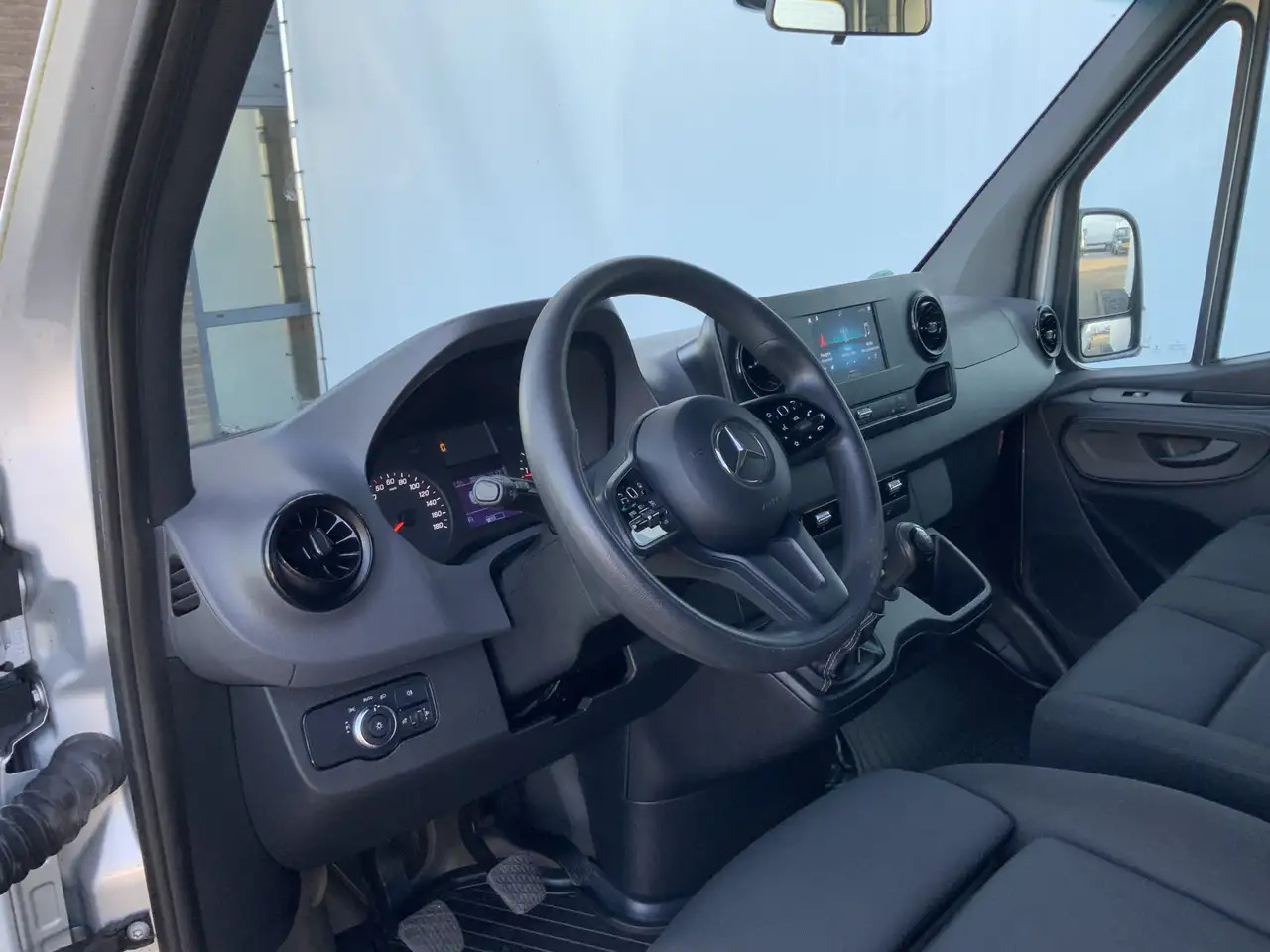 Mercedes-Benz Sprinter 314 2.2 CDI L2H2 Airco Cruise 3 Zits Trekhaak 2000 - Товарно комбе: слика 4 Mercedes-Benz Sprinter 314 2.2 CDI L2H2 Airco Cruise 3 Zits Trekhaak 2000 - Товарно комбе: слика 4