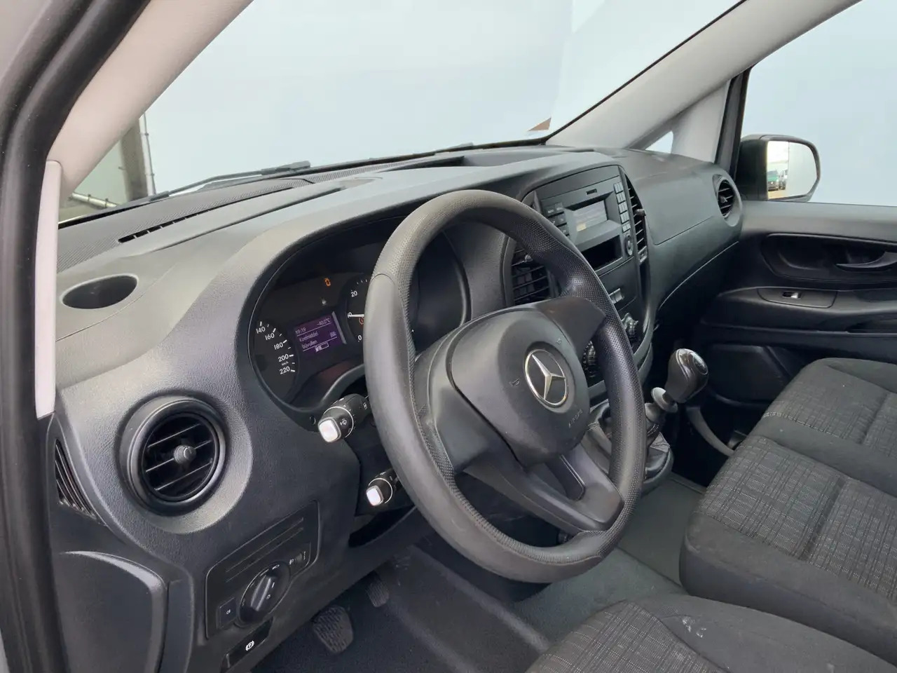 Mercedes-Benz Vito 109 CDI Functional Lang Airco Cruise 3 Zits Trekha - Мало комбе: слика 5 Mercedes-Benz Vito 109 CDI Functional Lang Airco Cruise 3 Zits Trekha - Мало комбе: слика 5