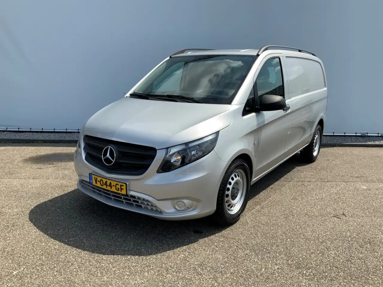 Mercedes-Benz Vito 114 CDI 4X4 Automaat Airco Cruise Trekhaak 2500 kg - Товарно комбе: слика 1 Mercedes-Benz Vito 114 CDI 4X4 Automaat Airco Cruise Trekhaak 2500 kg - Товарно комбе: слика 1