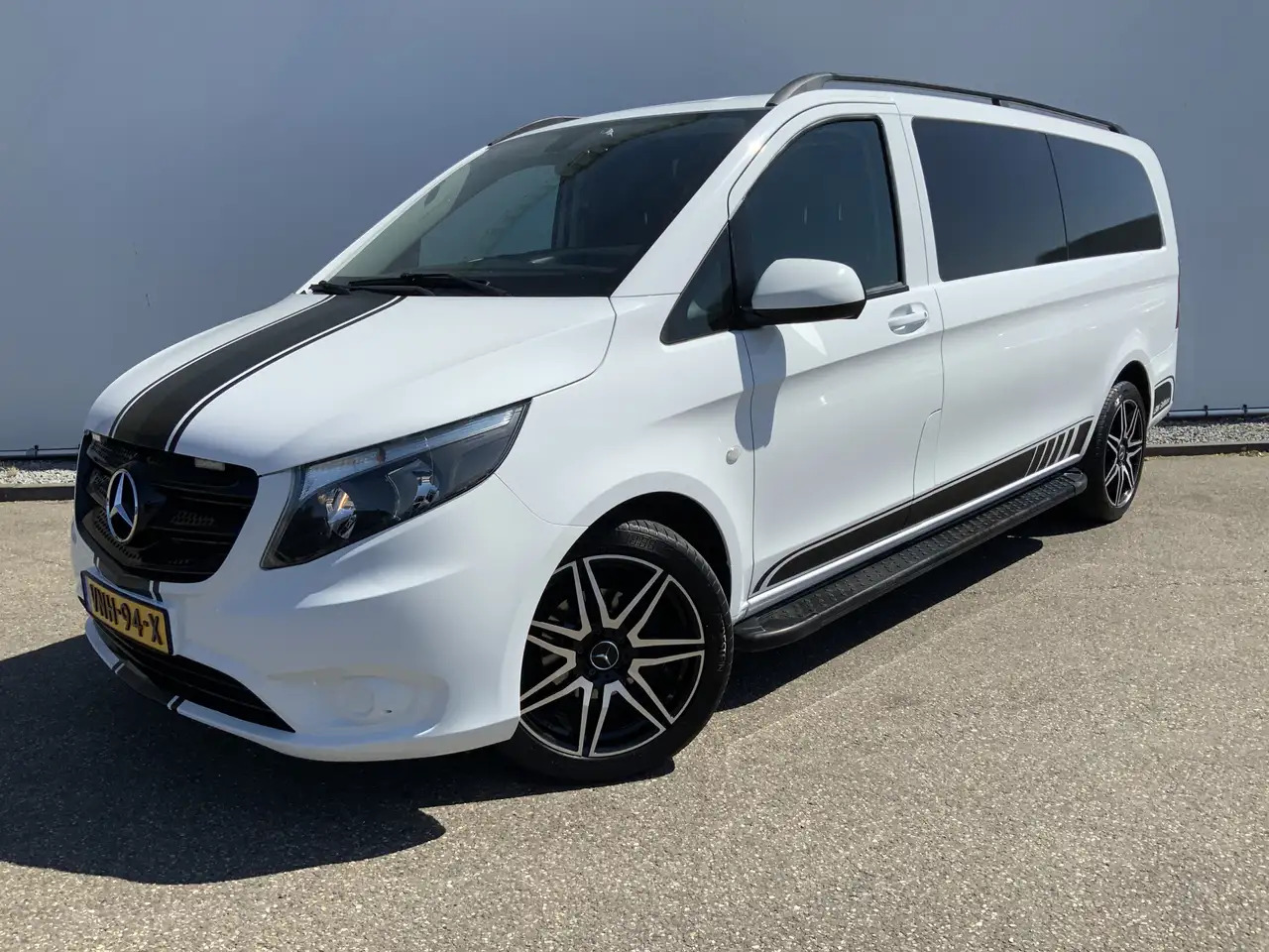 Mercedes-Benz Vito Tourer XL 114 CDI Autom. Airco Cruise Camera Alu V - Товарно комбе: слика 1 Mercedes-Benz Vito Tourer XL 114 CDI Autom. Airco Cruise Camera Alu V - Товарно комбе: слика 1