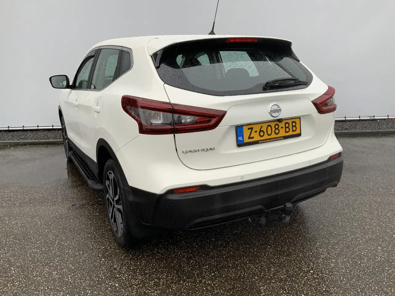 Nissan Qashqai 1.3 DIG-T Visia A SUV Airco Cruise Groot Scherm Na - SUV: слика 3 Nissan Qashqai 1.3 DIG-T Visia A SUV Airco Cruise Groot Scherm Na - SUV: слика 3