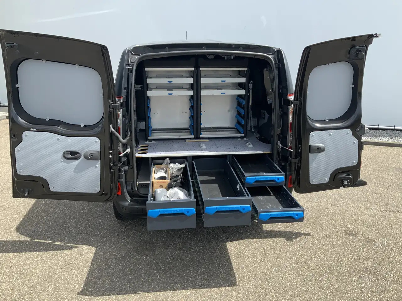 Renault Kangoo 1.5 dCi 90 Energy Comfort Plus .Sortimo Kasten Com - Мало комбе: слика 3 Renault Kangoo 1.5 dCi 90 Energy Comfort Plus .Sortimo Kasten Com - Мало комбе: слика 3