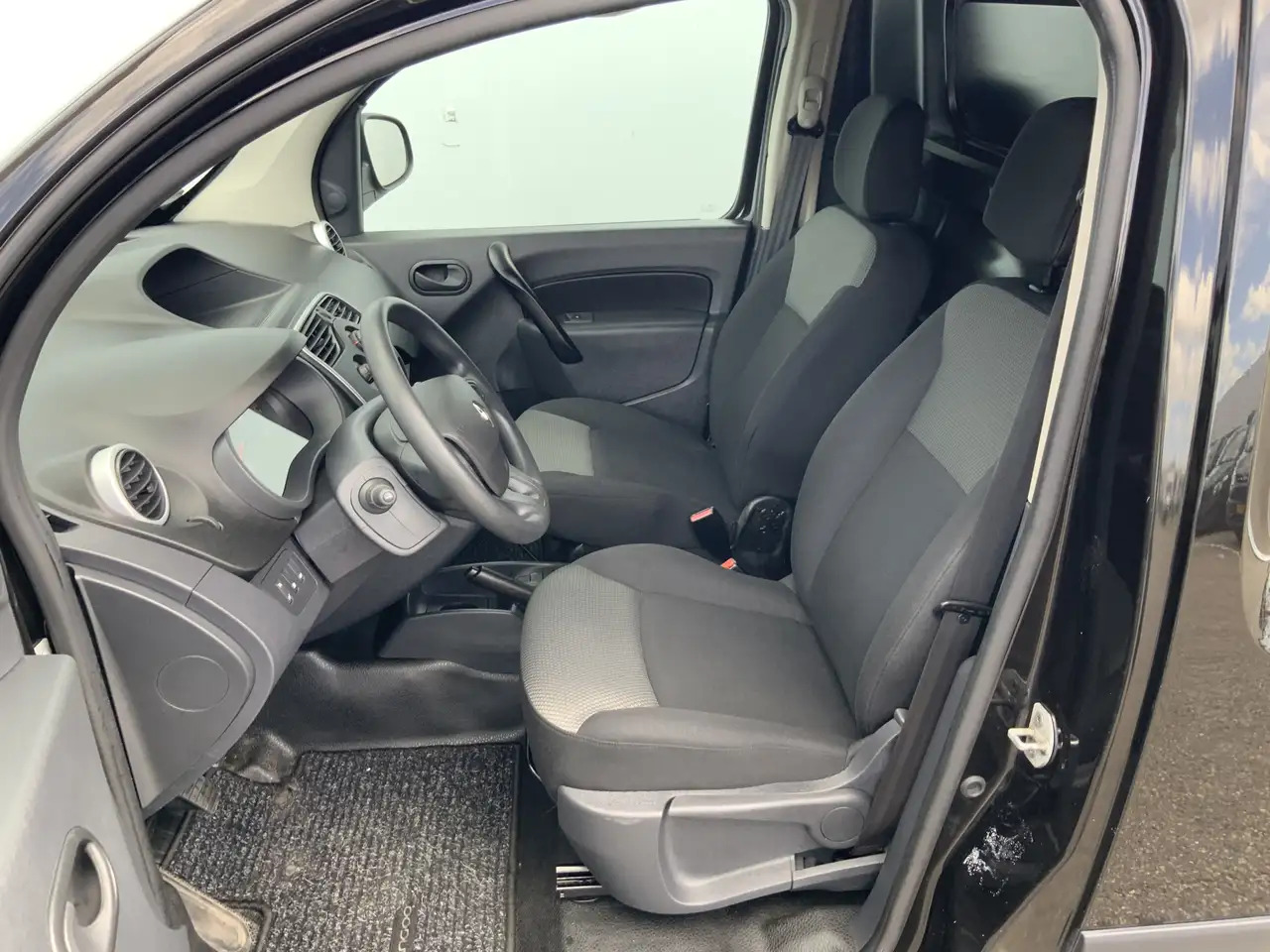 Мало комбе Renault Kangoo 1.5 dCi 90 Energy Comfort Plus .Sortimo Kasten Com: слика 8