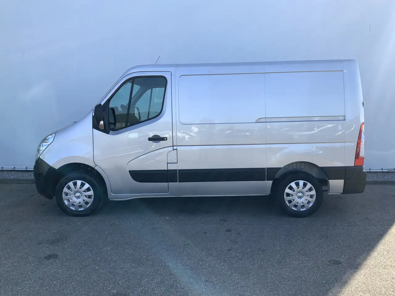 Renault Master T33 2.3 dCi L1H1Airco Cruise 3 Zits Trekhaak 2500 - Товарно комбе: слика 3 Renault Master T33 2.3 dCi L1H1Airco Cruise 3 Zits Trekhaak 2500 - Товарно комбе: слика 3
