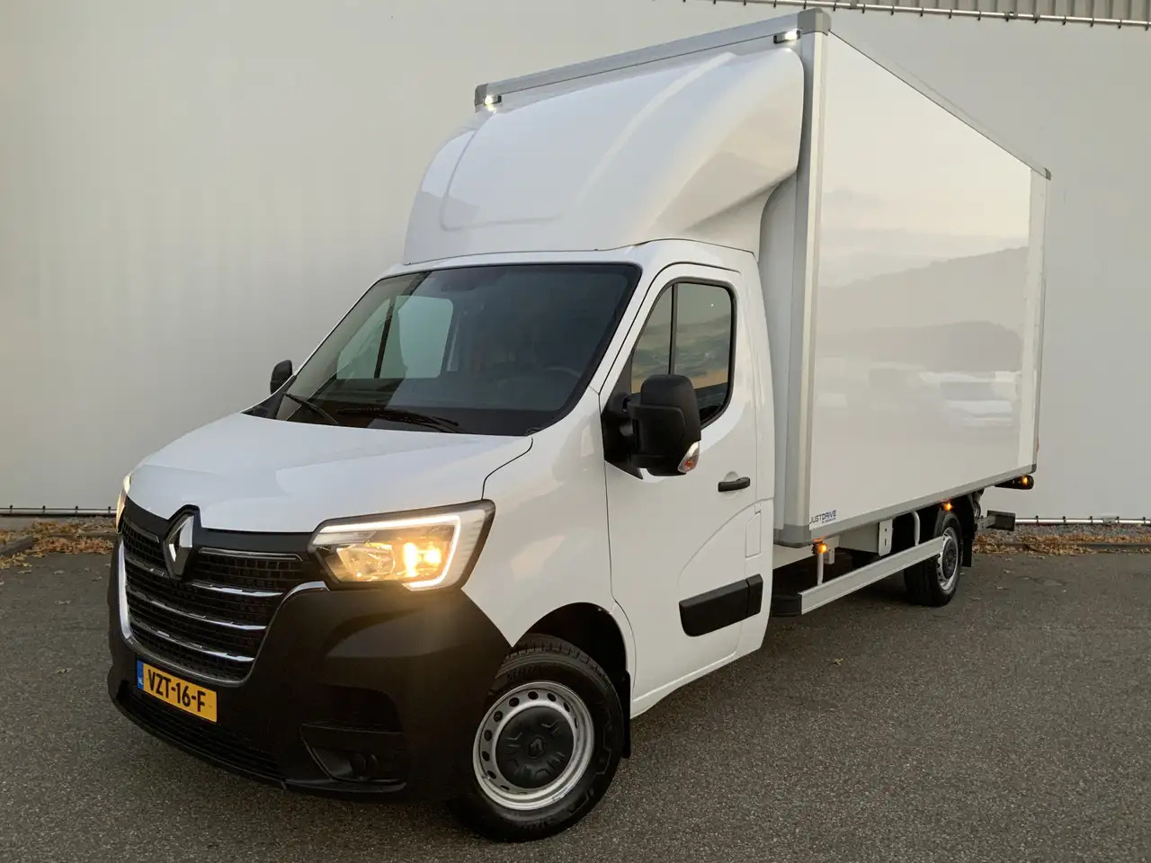 Renault Master T35 2.3 dCi 145 L3 Meubelbak&Klep Zijdeur Airco Cr - Комбе фургон: слика 1 Renault Master T35 2.3 dCi 145 L3 Meubelbak&Klep Zijdeur Airco Cr - Комбе фургон: слика 1