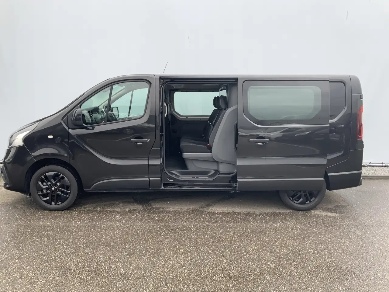Renault Trafic 1.6 dCi T29 L2H1 Dub Cab 5 Zits Airco Cruise Navi - Комби со двојна кабина: слика 5 Renault Trafic 1.6 dCi T29 L2H1 Dub Cab 5 Zits Airco Cruise Navi - Комби со двојна кабина: слика 5
