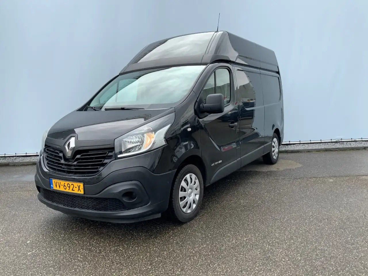 Renault Trafic 1.6 dCi T29 L2H2 Comfort Energy Airco Cruise 3 Zit - Товарно комбе: слика 1 Renault Trafic 1.6 dCi T29 L2H2 Comfort Energy Airco Cruise 3 Zit - Товарно комбе: слика 1