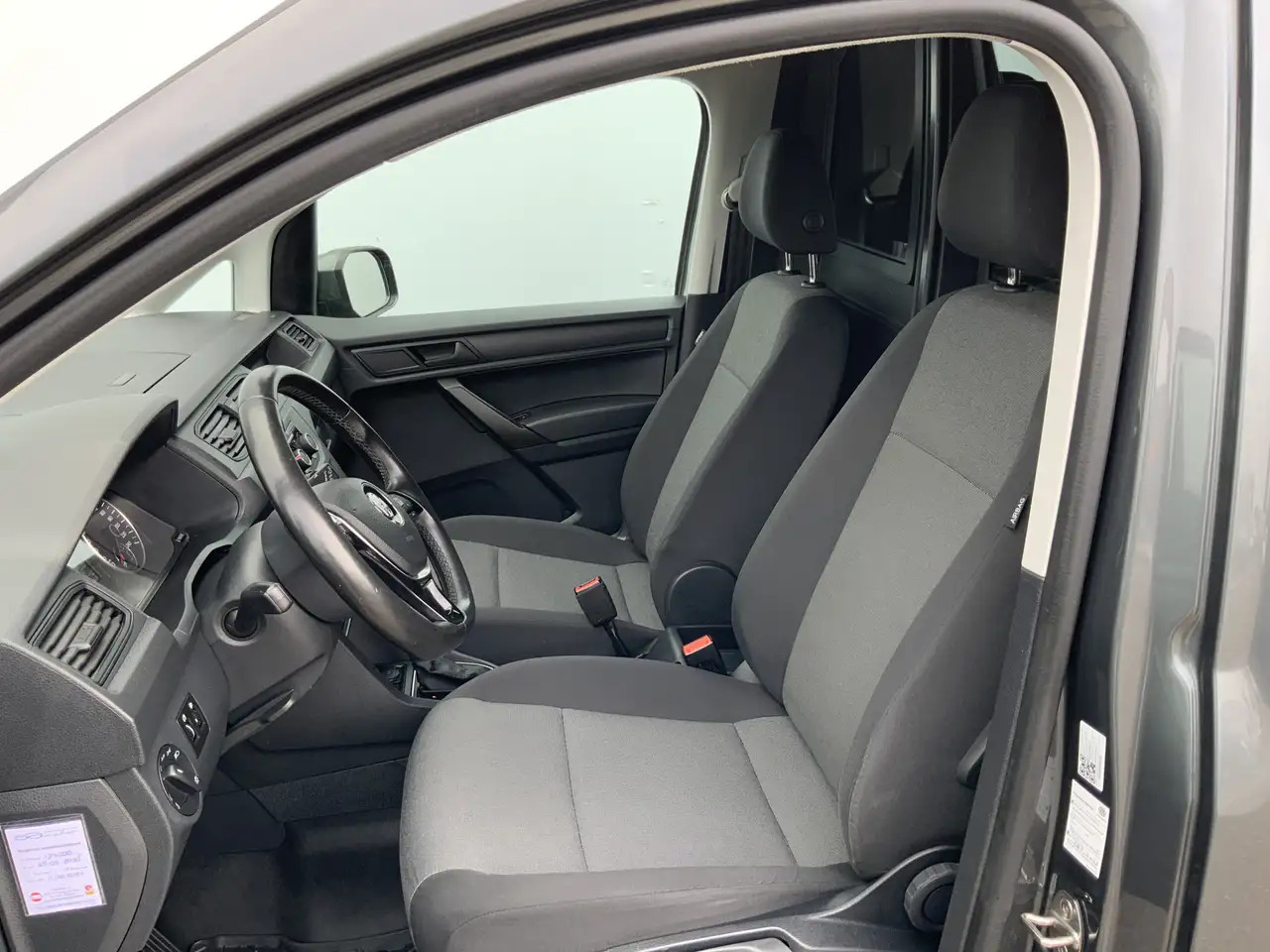 Volkswagen Caddy 2.0 TDI L2H1 AUTOMAAT BMT Maxi Exclusive Edition A - Мало комбе: слика 4 Volkswagen Caddy 2.0 TDI L2H1 AUTOMAAT BMT Maxi Exclusive Edition A - Мало комбе: слика 4