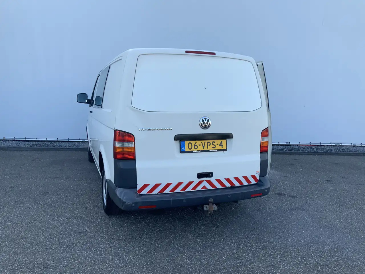 Volkswagen T5 Transporter 2.5 TDI 300 Budgetline Automaat DubCab Airco Trekh - Комби со двојна кабина: слика 2 Volkswagen T5 Transporter 2.5 TDI 300 Budgetline Automaat DubCab Airco Trekh - Комби со двојна кабина: слика 2