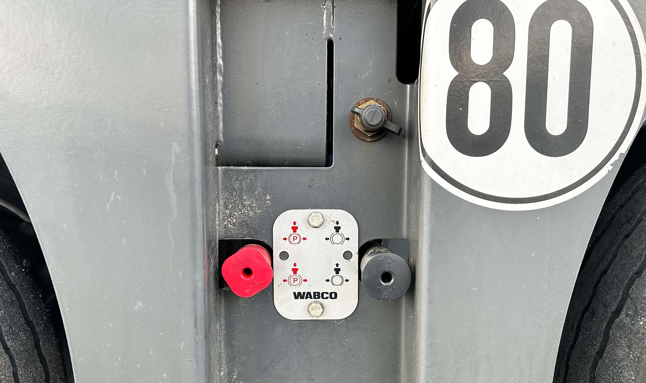 Faymonville MAX Trailer 3-Achs-Tiefbett mit Pendelachsen - Полуприколка за низок утовар: слика 5 Faymonville MAX Trailer 3-Achs-Tiefbett mit Pendelachsen - Полуприколка за низок утовар: слика 5