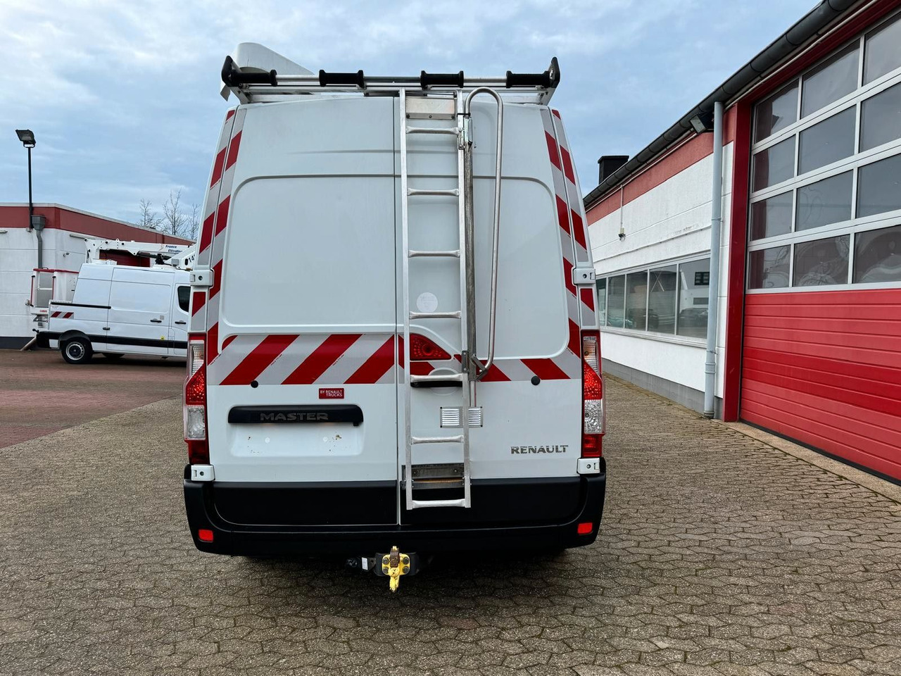 Renault Master Werkstattwagen Kastenwagen EURO 6 - Товарно комбе: слика 5 Renault Master Werkstattwagen Kastenwagen EURO 6 - Товарно комбе: слика 5