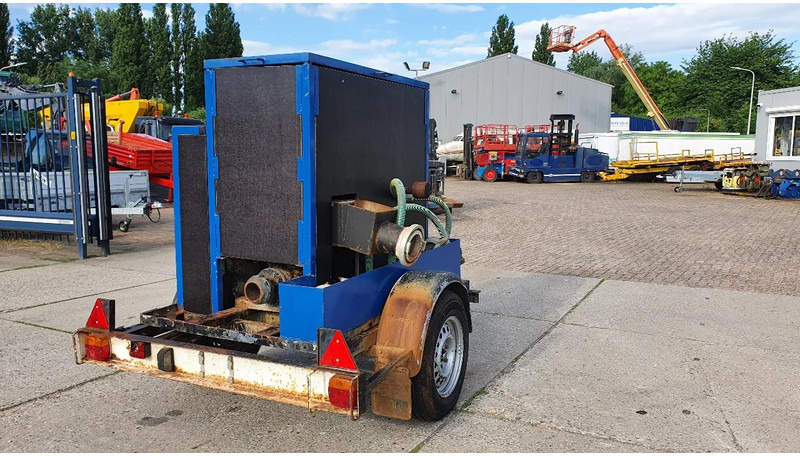 Пумпа за вода Diversen vuilwaterpomp met Petter motor: слика 1