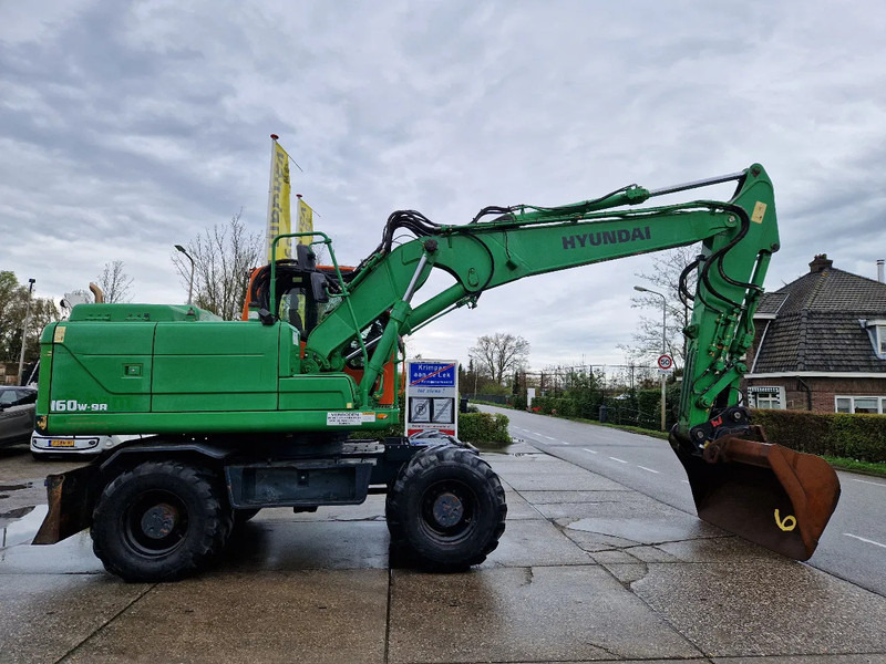 Hyundai Robex 160W-9A met 6-cilinder Cummins motor - Багер на тркала: слика 2 Hyundai Robex 160W-9A met 6-cilinder Cummins motor - Багер на тркала: слика 2