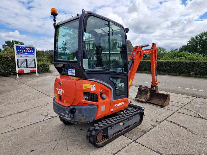 Kubota KX019-4 CW05 met 2 bakken - Мини багер: слика 3 Kubota KX019-4 CW05 met 2 bakken - Мини багер: слика 3