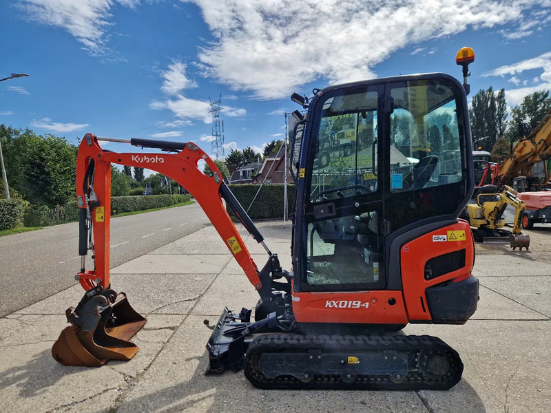 Мини багер Kubota KX019-4 met 1990 uur: слика 1