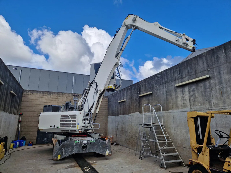 Sennebogen 821 overslagkraan - Справувач со отпад/ Индустрија: слика 2 Sennebogen 821 overslagkraan - Справувач со отпад/ Индустрија: слика 2