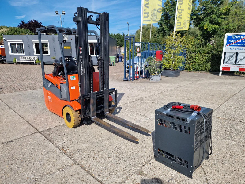 Toyota 1500 kg. elektrisch hefhoogte 5.00m. - Електричен вилушкар: слика 3 Toyota 1500 kg. elektrisch hefhoogte 5.00m. - Електричен вилушкар: слика 3