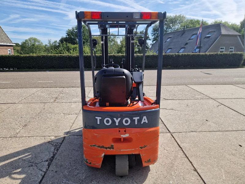 Електричен вилушкар Toyota 1500 kg. elektrisch hefhoogte 5.00m.: слика 14