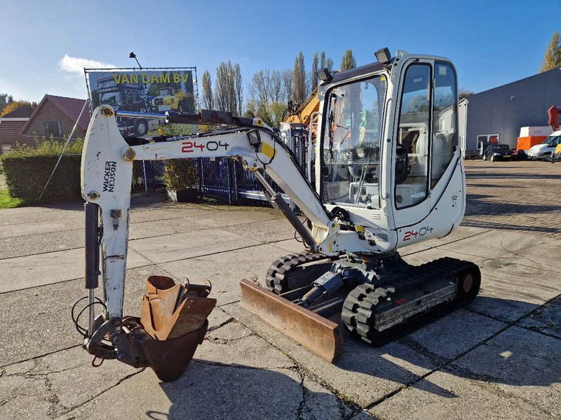 WACKER NEUSON 2404RD met nivelleersysteem, mountain proof - Мини багер: слика 3 WACKER NEUSON 2404RD met nivelleersysteem, mountain proof - Мини багер: слика 3