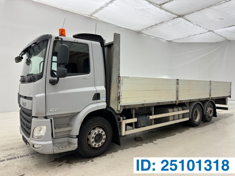 DAF CF 330 - Камион со платформа: слика 1 DAF CF 330 - Камион со платформа: слика 1