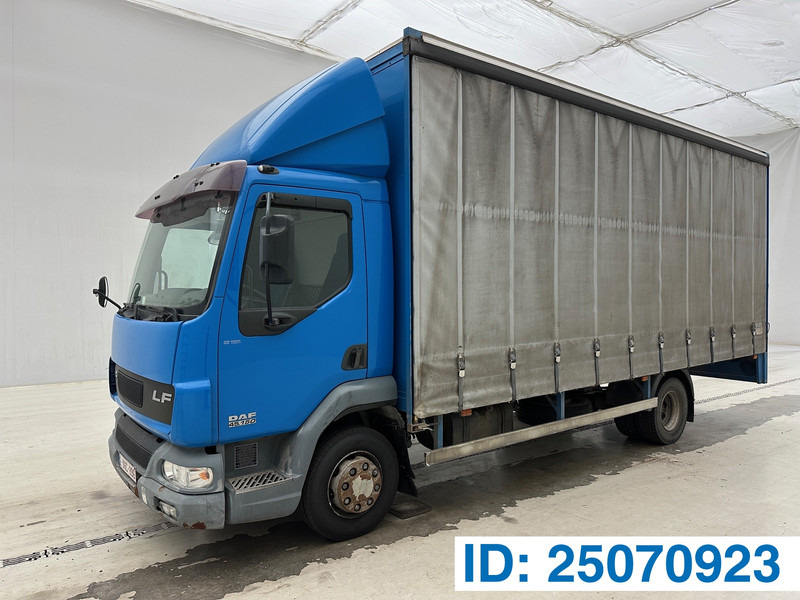 DAF LF45.150 - Камион со церада: слика 1 DAF LF45.150 - Камион со церада: слика 1