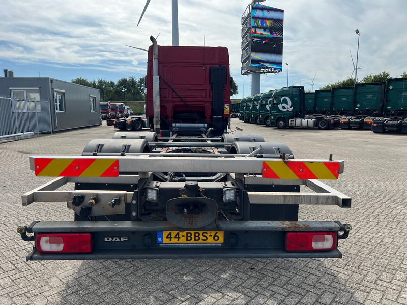 Камион со кабинска шасија DAF XF105.460 Space Cab: слика 9