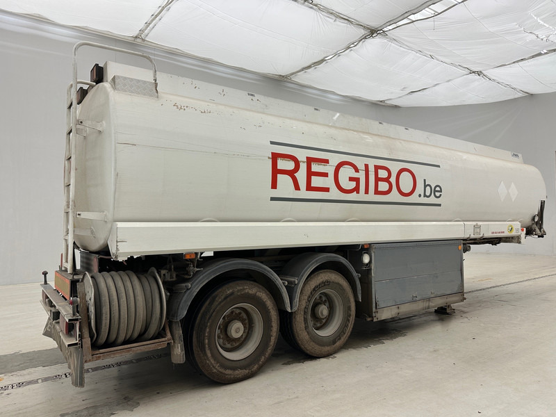 EKW Tank 32000 L - Полуприколка цистерна: слика 5 EKW Tank 32000 L - Полуприколка цистерна: слика 5