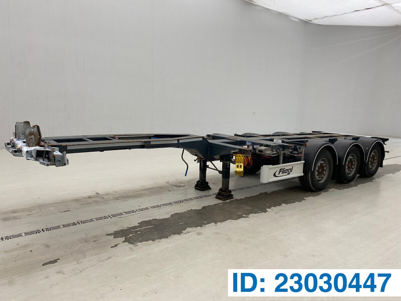 Fliegl Polyvalent skelet 2 x 20-30-40-45 ft - Транспортер на контејнер/ Полуприколка со променливо тело: слика 1 Fliegl Polyvalent skelet 2 x 20-30-40-45 ft - Транспортер на контејнер/ Полуприколка со променливо тело: слика 1