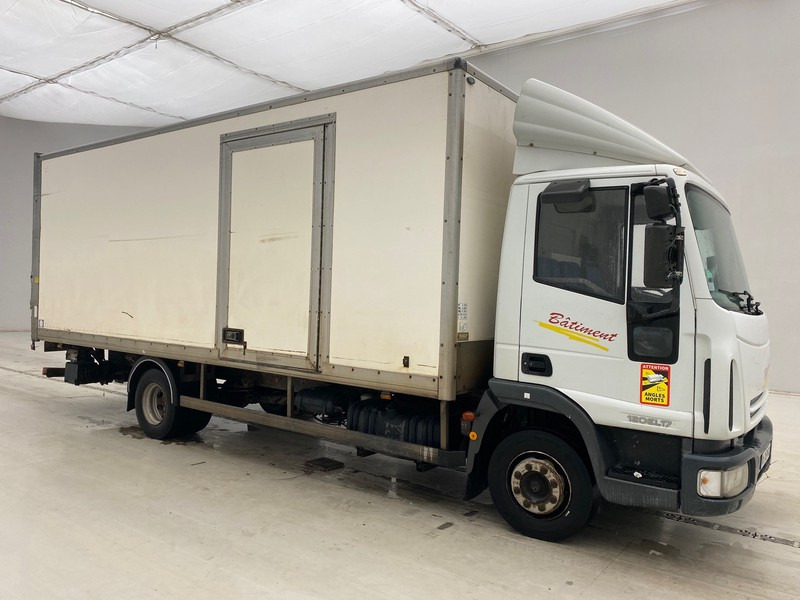 Iveco 120E17* - Камион сандучар: слика 3 Iveco 120E17* - Камион сандучар: слика 3