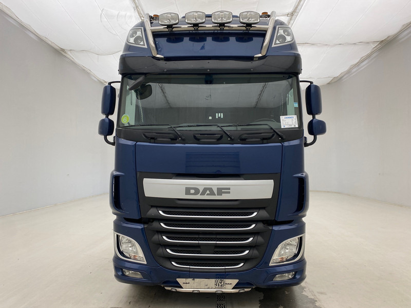 DAF XF106.460 Super Space Cab - Камион влекач: слика 2 DAF XF106.460 Super Space Cab - Камион влекач: слика 2