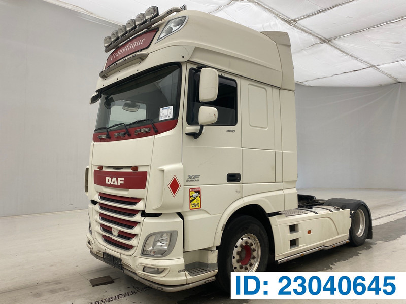 DAF XF106.460 Super Space Cab - Камион влекач: слика 1 DAF XF106.460 Super Space Cab - Камион влекач: слика 1