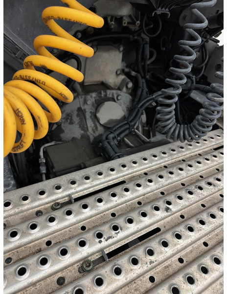 Камион влекач MAN TGX18.460 - engine broken: слика 13