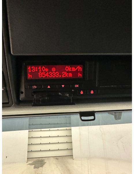 Камион влекач MAN TGX18.460 - engine broken: слика 10