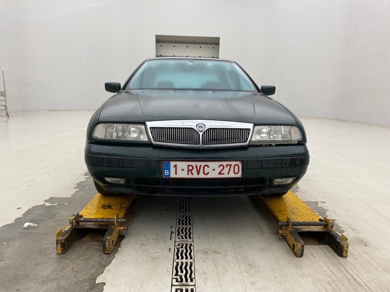 Lancia Kappa* - Автомобил: слика 2 Lancia Kappa* - Автомобил: слика 2