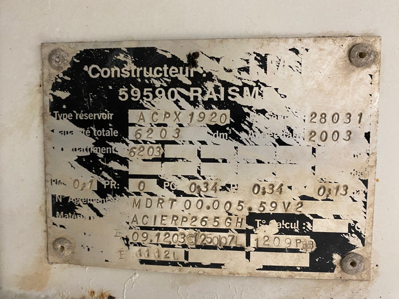 Камион цистерна Renault Midlum 180 DCi: слика 11 Камион цистерна Renault Midlum 180 DCi: слика 11