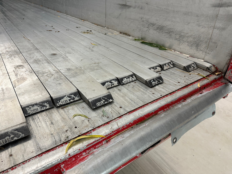 Полуприколка со подвижен под за истовар Stas Walking Floor 95 cub: слика 11